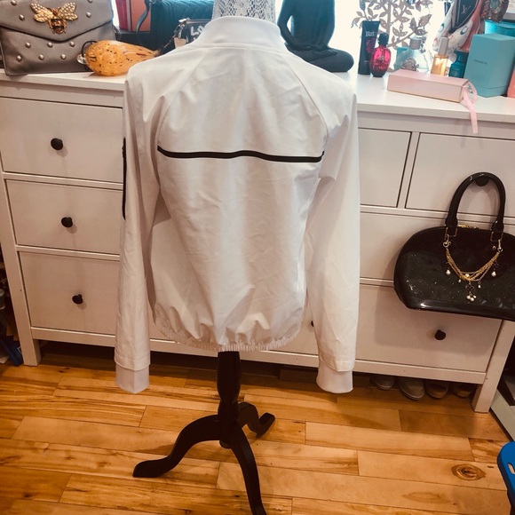 Fabletics Rain Jacket - Picture 3 of 3